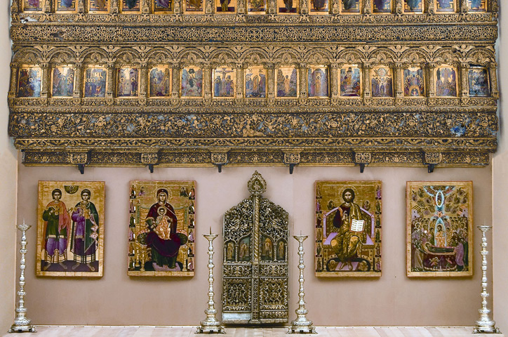 The Iconostasis of the Cotroceni Monastery